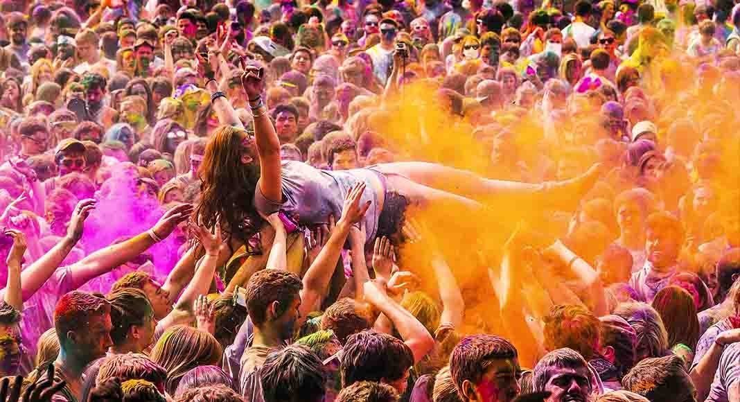 Despedidas fiesta holi Salou